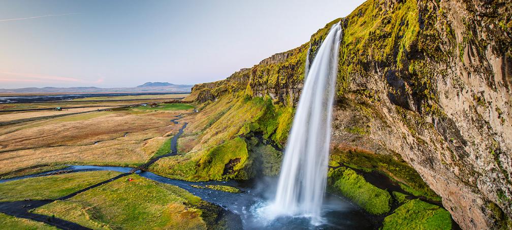 CRUCEROS DE EXPLORACION OCEAN DIAMOND ISLANDIA CRUCEROS ICELAND CRUISES OCEAN DIAMOND EXPEDITION CRUISES POLAR CRUISES ARTIC CRUISES ISLANDIA CRUCEROS BARCO PEQUEÑO ISLAND TOURS CRUISES ICELAND
